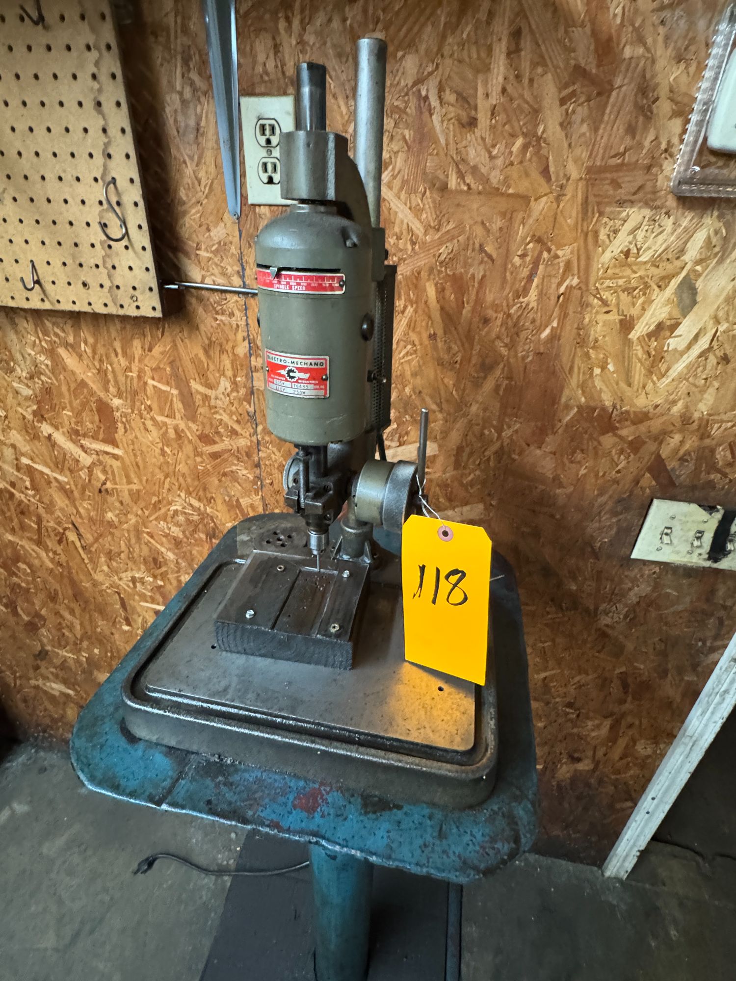 Lot image 1