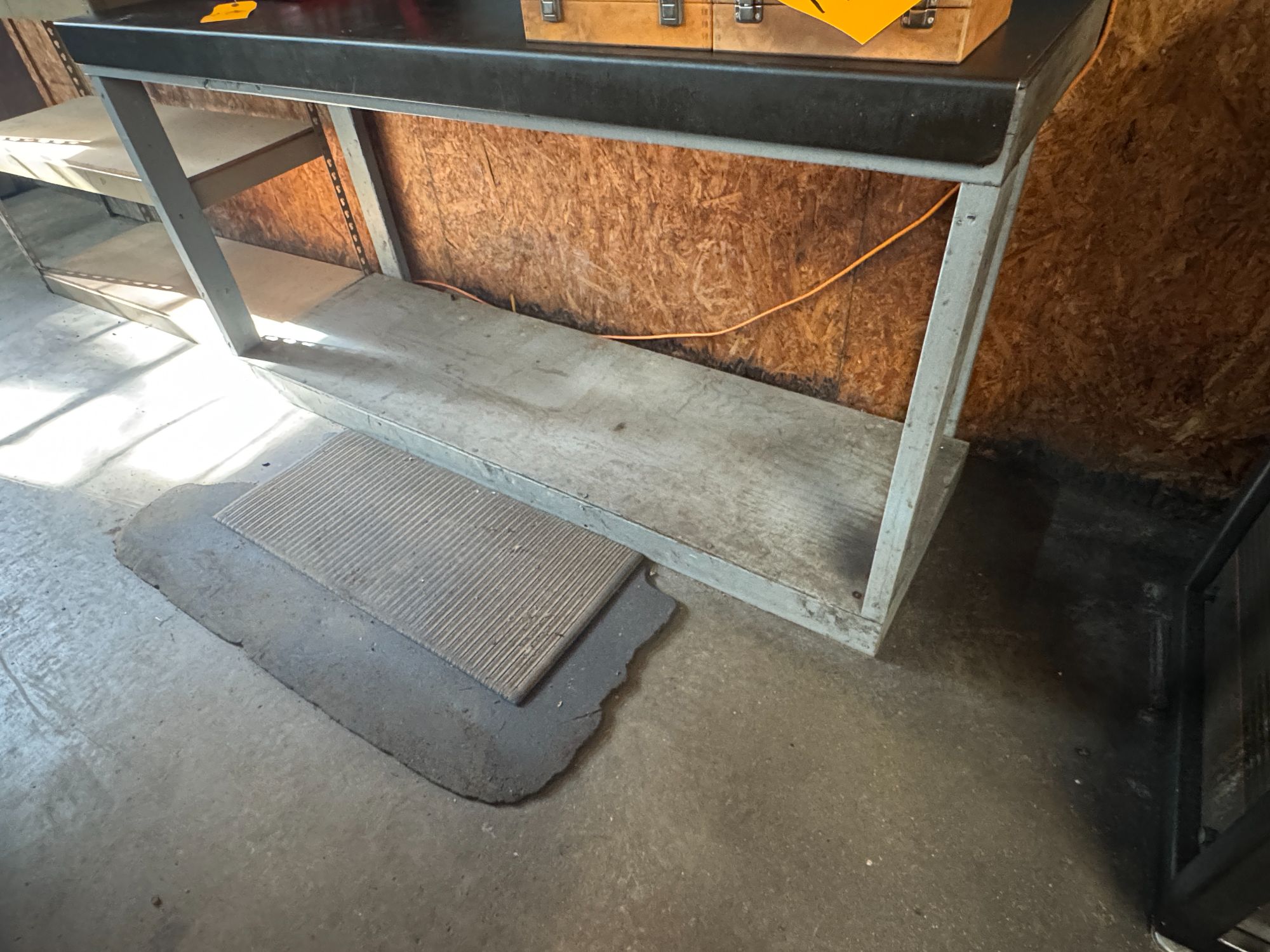 Lot image 2