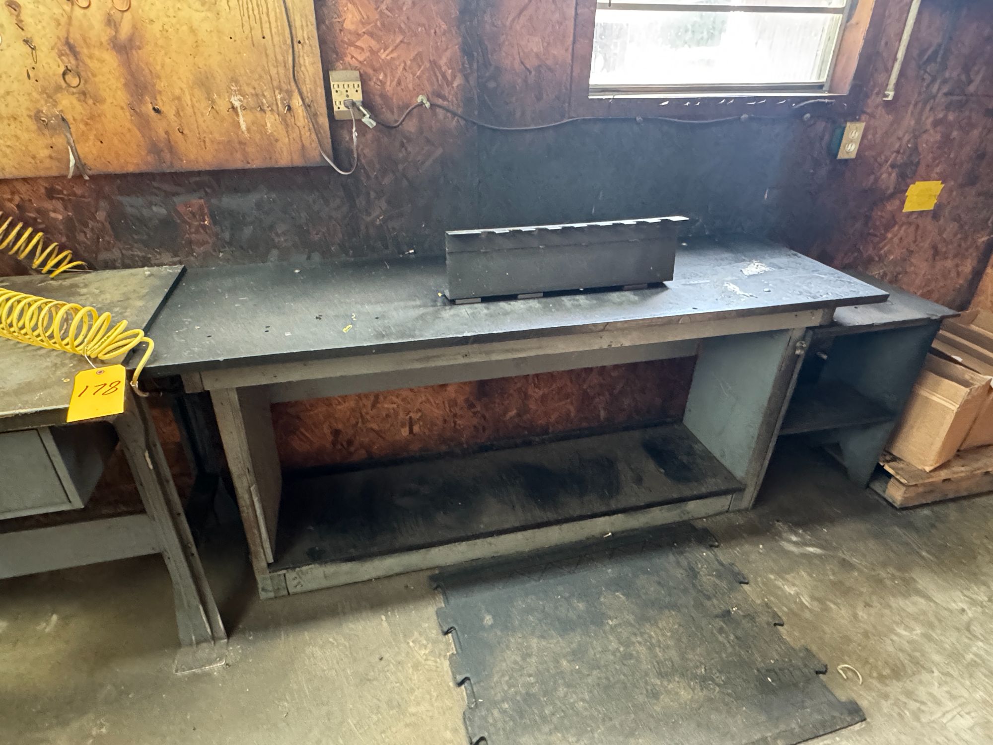 Lot image 2