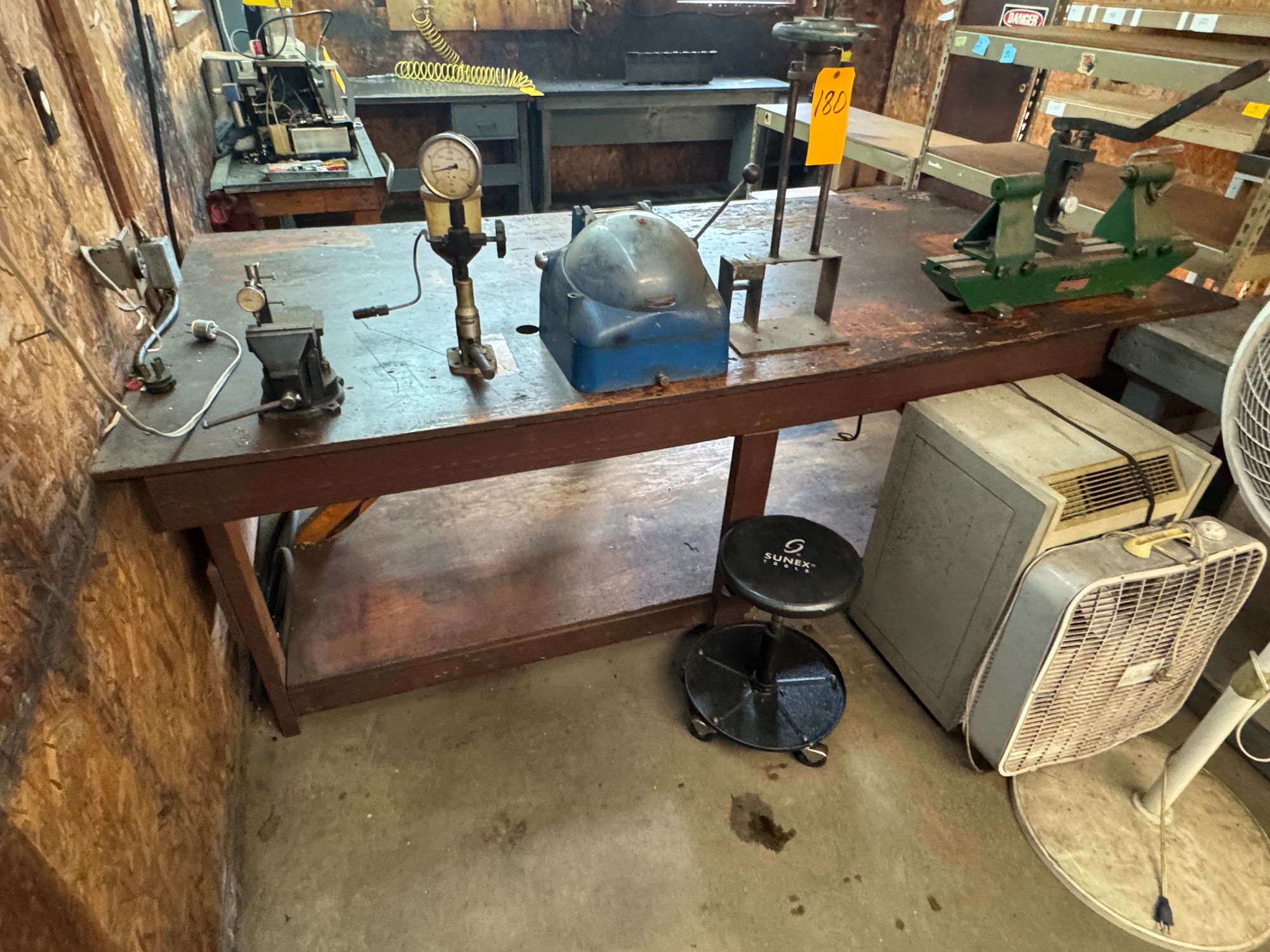 Lot image 1