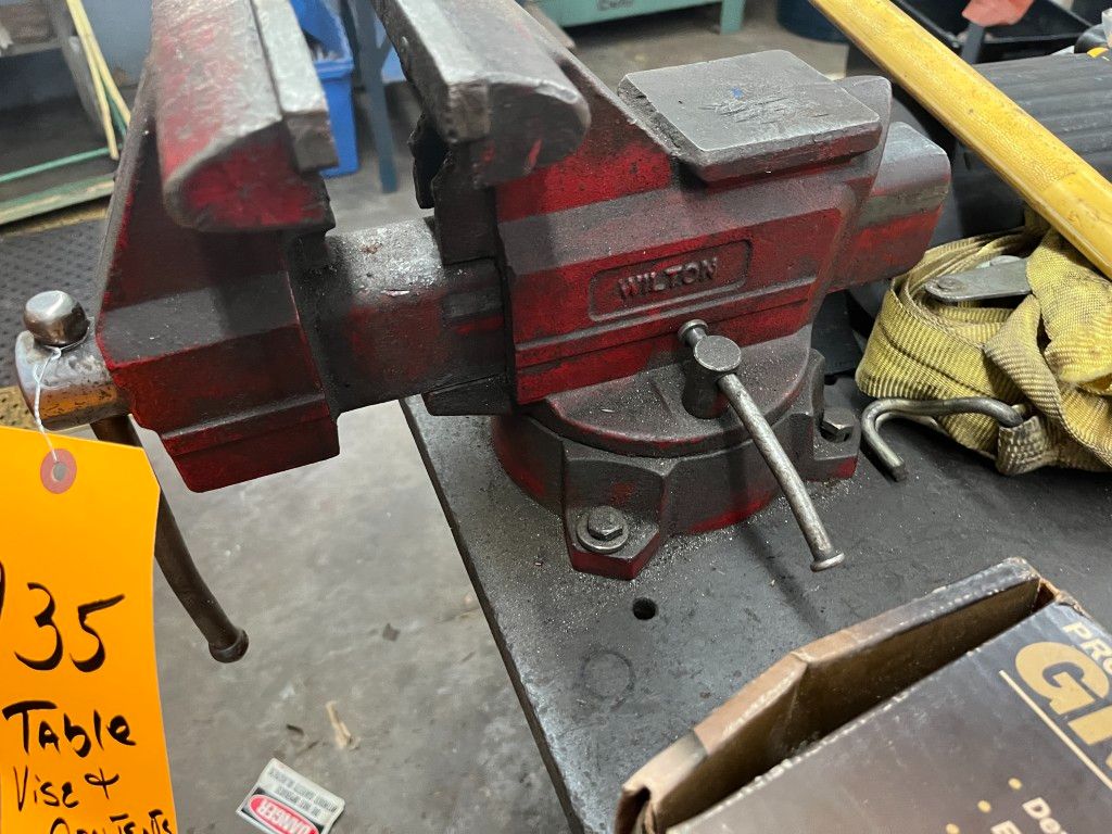 Lot image 8