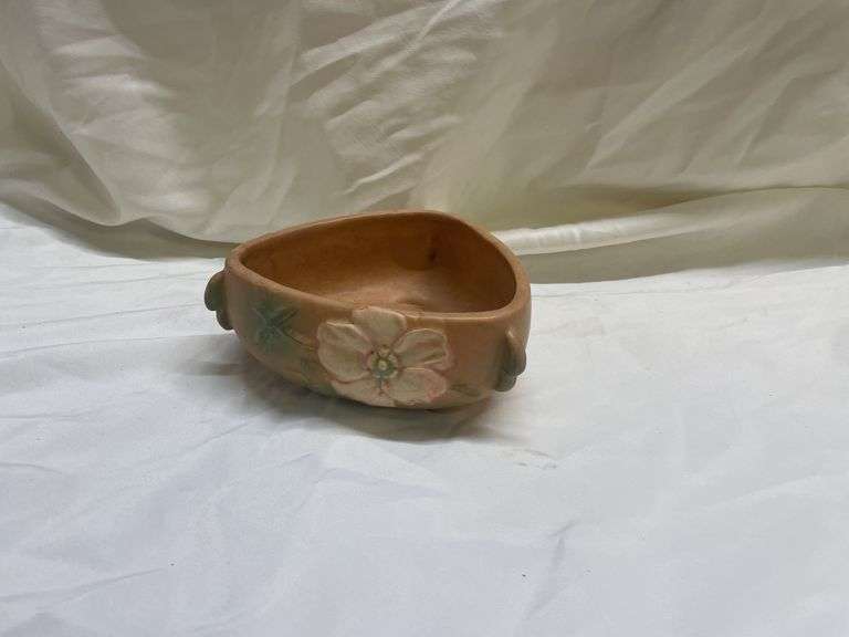 Weller Triangular Dish