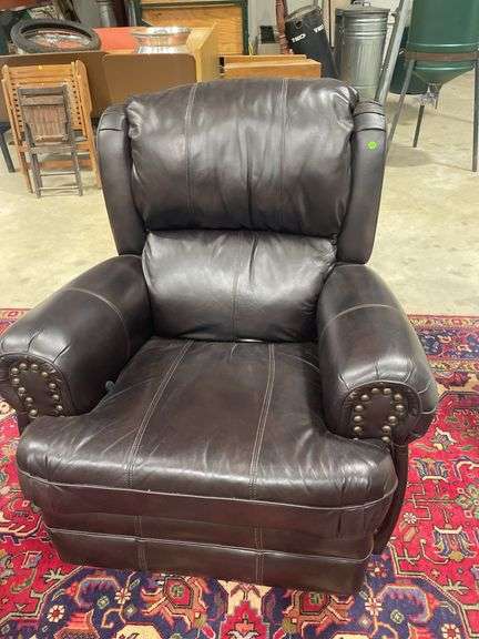 Jackson Furniture Industries Brown Leather Recliner Armchair