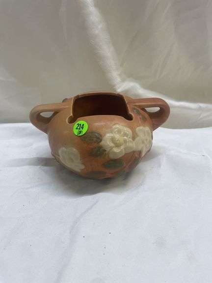 Roseville Pottery Bleeding Heart Bowl