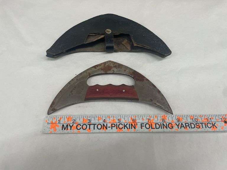 Vintage White Tail Fur Ulu Knife with Sheath image