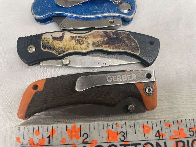 (4) Pocket Knives