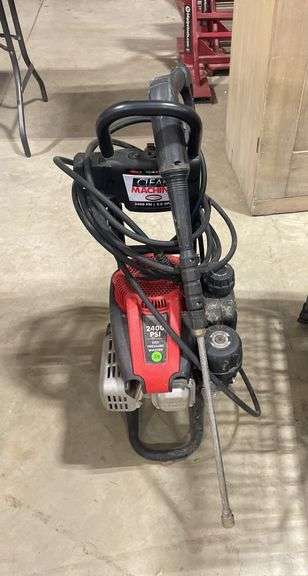Simpson Clean Machine Gas Pressure Washer