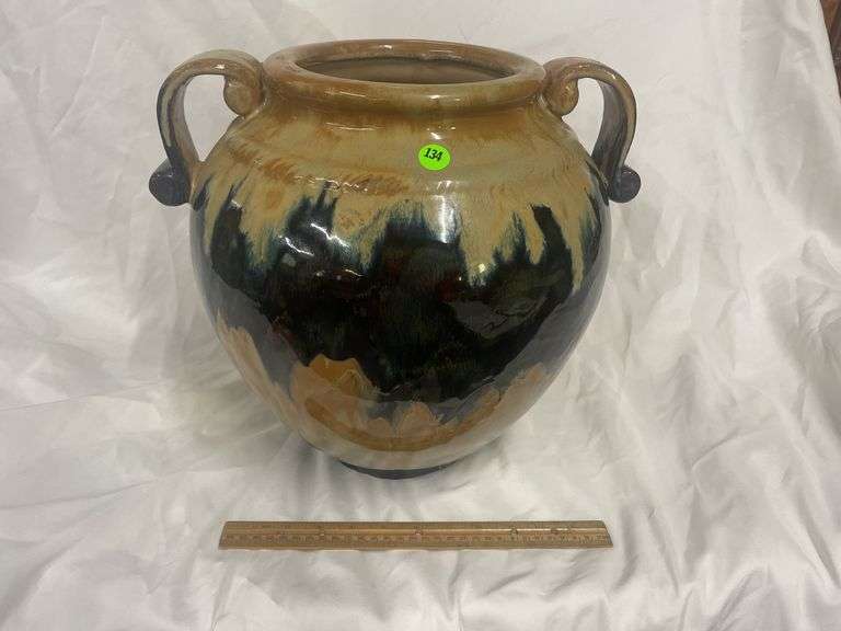 Earthenware Pottery Vessel with Handles