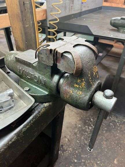 Double Sided Work Station, 2 Vices