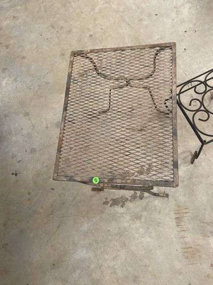 Metal Mesh Patio Table & Plant Stand