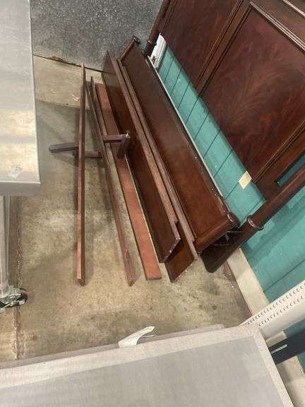 King Four Poster Bed Frame with (2) Tempur-Flat Foundation