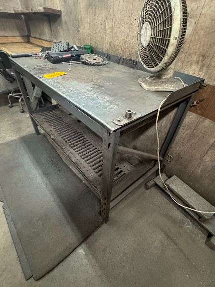 Metal Table & Contents