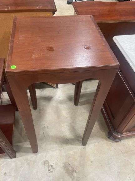 Small Wooden Plant/Lamp Table