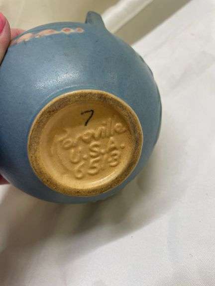 (2) Roseville Pottery Pieces