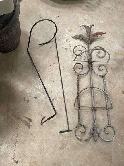Metal Decorative Garden Trellis and Candle Holders
