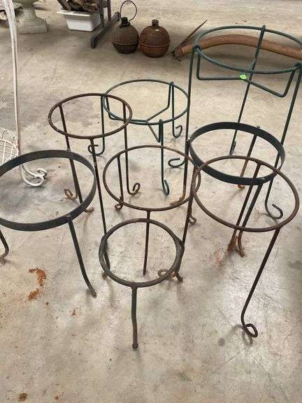 (8) Metal Plant Stands