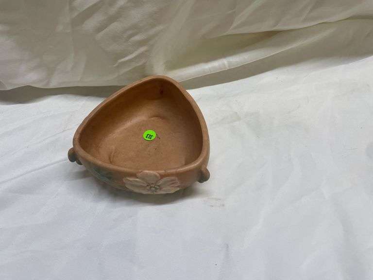 Weller Triangular Dish