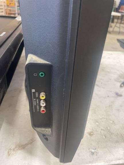 Sony Bravia 32" LCD Digital Color TV