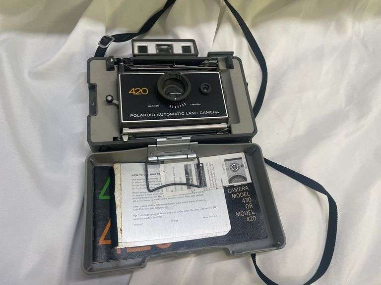 Polaroid Automatic Land Camera 420
