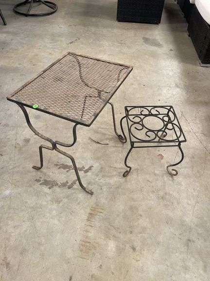 Metal Mesh Patio Table & Plant Stand