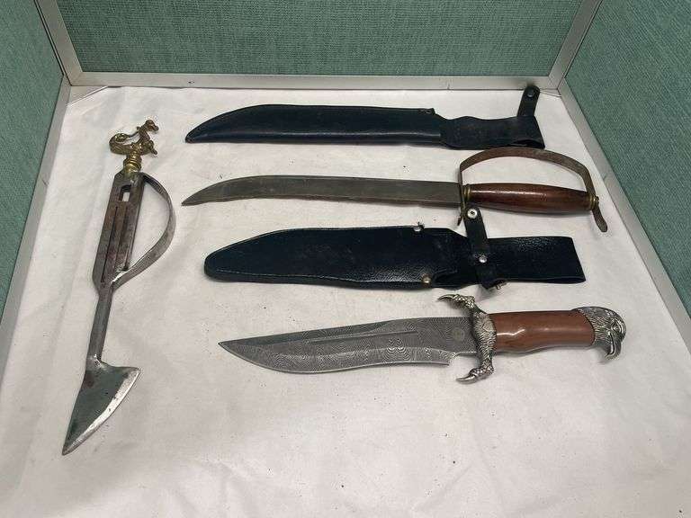 (3) Assorted Knives and Tool Set image
