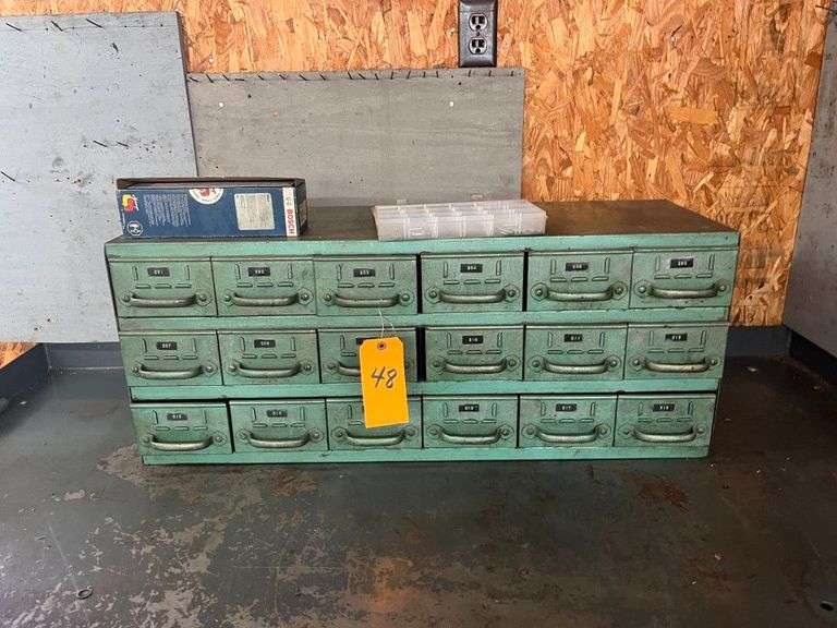 Metal Cabinet with Pull Out Drawers for Parts