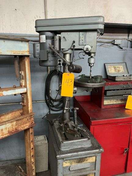 Gold Star Heavy Duty 5-Speed Drill Press