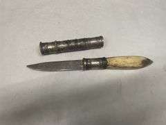 (4) Assorted Knives and Daggers
