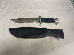 (4) Assorted Knives with Sheaths