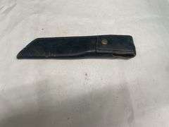 (4) Assorted Knives with Sheaths