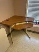 Corner Computer Desk with Keyboard Tray