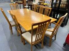 Oak Dining Table with (8) Chairs