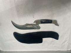(4) Assorted Knives with Sheaths