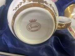 Sorelle Tea Set with Floral Design