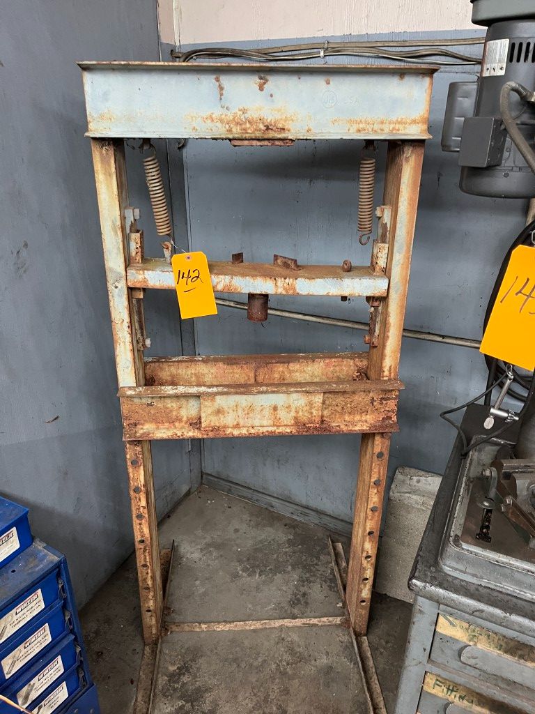 Lot image 2