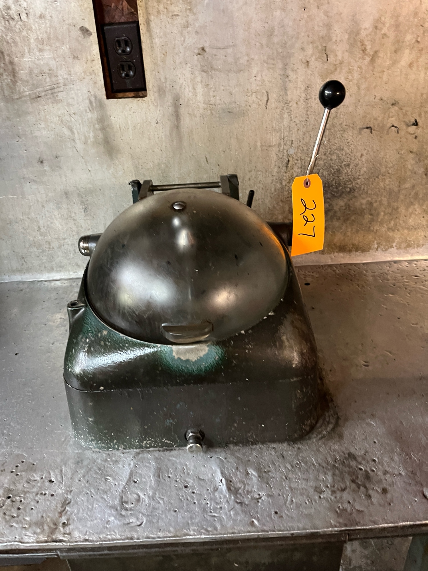 Lot image 2