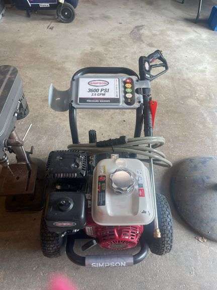 Simpson Gas Pressure Washer image