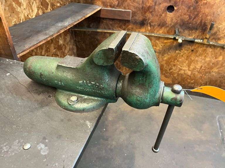 Wilton 4 1/2" Vise