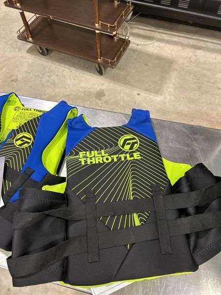 (3) Full Throttle Life Jackets