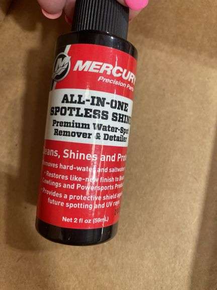 (19) Spotless Shine Spray & (1) Grease