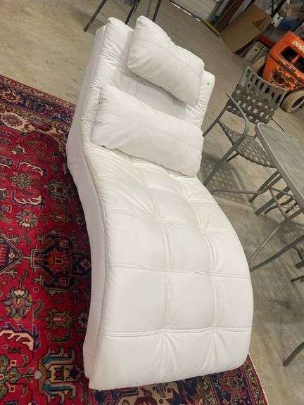 Coaster Fine Furniture White Chaise Lounge