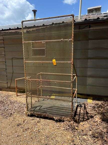 Wire Man Basket