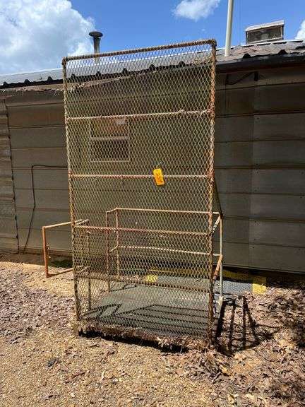 Wire Man Basket