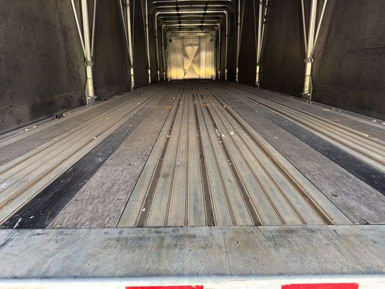2018 Manac 53 Ft. Conestoga Curtain Trailer