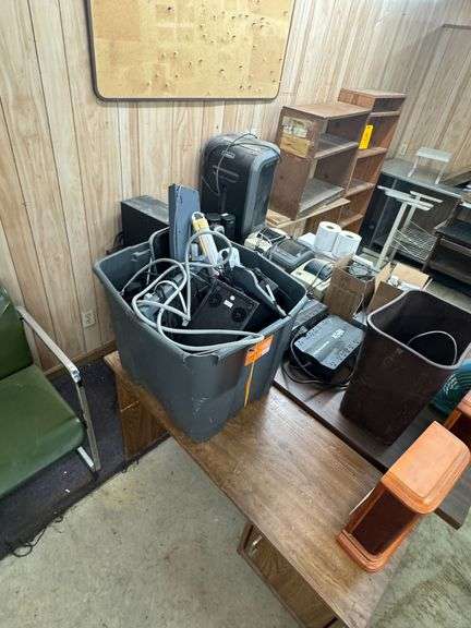 (2) Desk & All Contents