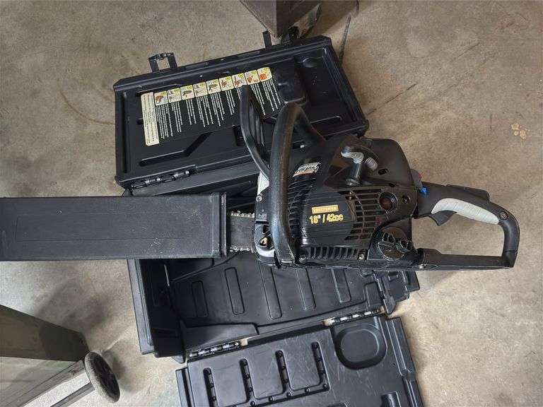 Craftsman 18" Chainsaw with Case image