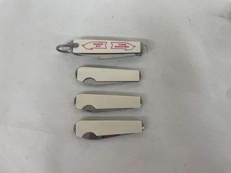 (4) Dick Tracy Novelty Pocket Knives