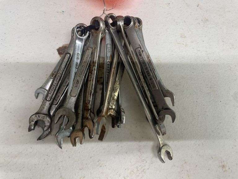 Lot of (20) Wrenches image
