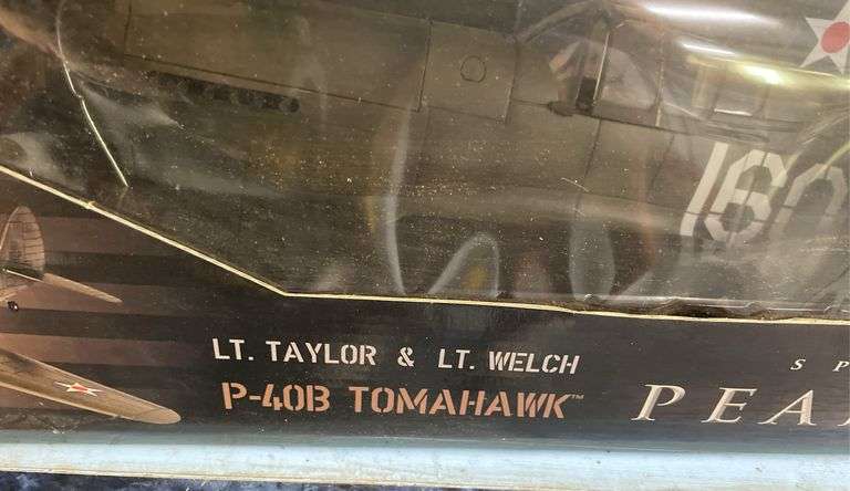 Pearl Harbor P-40B Tomahawk Model Plane