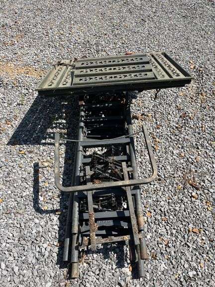 Hunting Ladder Tree Stand